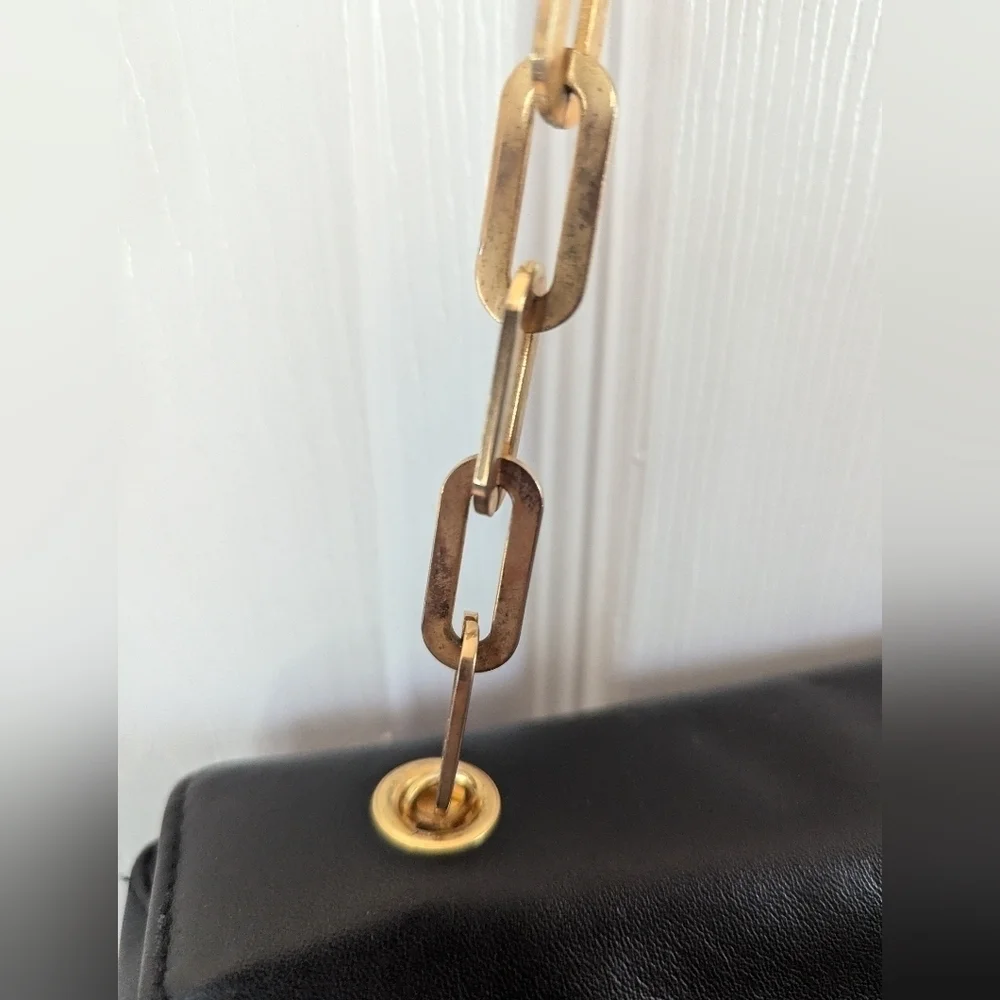 Gianni Bernini Italian Leather Chain Strap Handbag